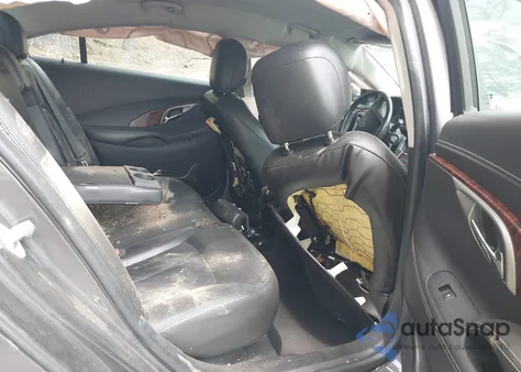 2013 Buick Lacrosse Leather Group z USA, uszkodzony, nr VIN 1G4GC5E31DF123570